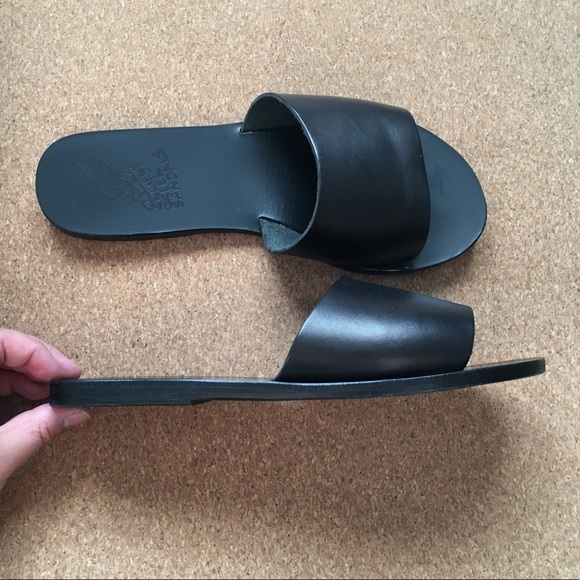 **SOLD** AGS Taygete Leather Slip-On 38 - Picture 4 of 8